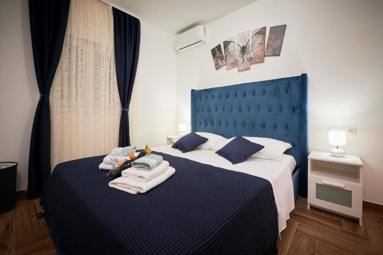 New 4* Apartman Zoa In Трогир Екстериор снимка