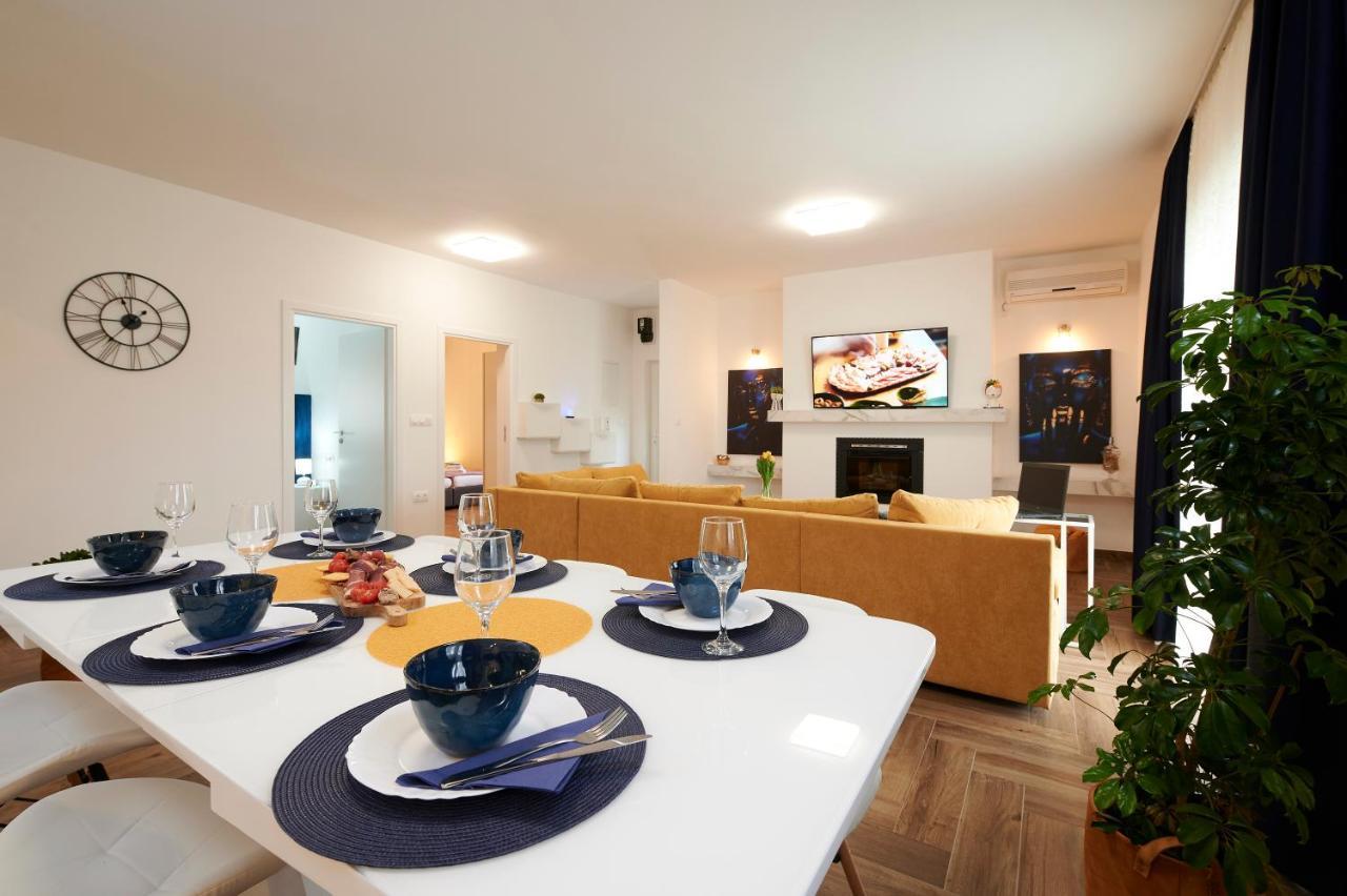 New 4* Apartman Zoa In Трогир Екстериор снимка